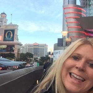 Meet your Posher, Robyn